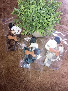 Minnie Mouse Ear Keychain with Bow (Brown, Blue, or White)